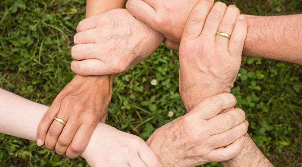 江蘇普萊克紅梅色母料股份有限公司,色母料，白母料，紅梅功能母料，抗靜電母料，開(kāi)口母料，功能母料，色母粒，功能母粒，夜光母粒，塑料母粒，黑色母粒，白色母粒，塑料配色，紅梅，塑料母粒，普萊克紅梅色母料，無(wú)紡布母料，無(wú)紡布色母粒